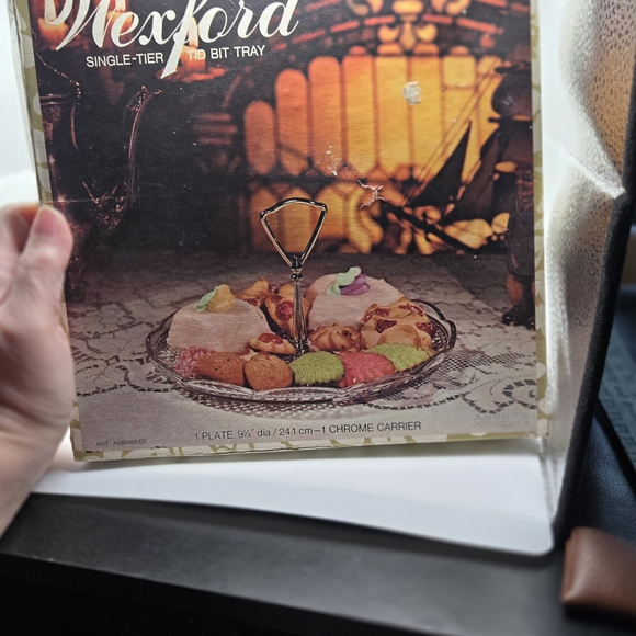 Anchor Hocking Wexford Printed Glassware Serving Tray - Picture 5 of 6